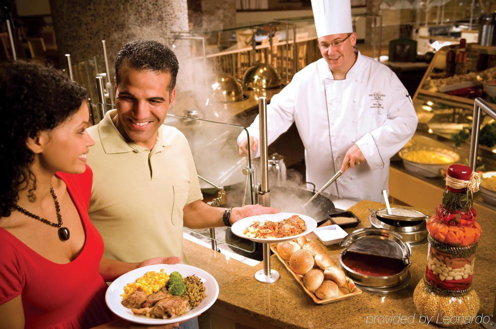 Mohegan Pennsylvania - Adults Only Wilkes-Barre Exteriör bild
